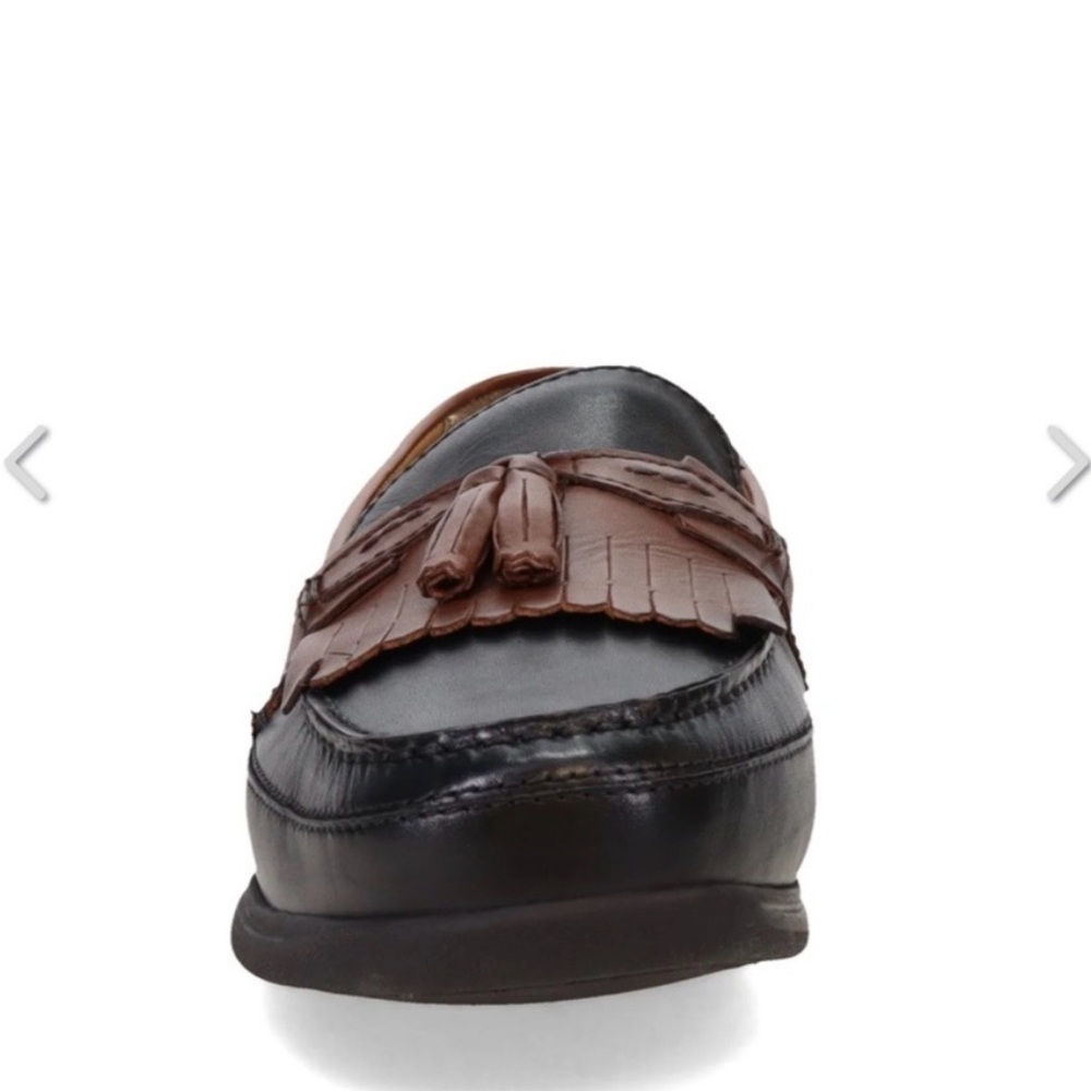 NIB Dockers Brown and Black Loafers with Tassels
NIB (New in Box) - Picture 2 of 5
